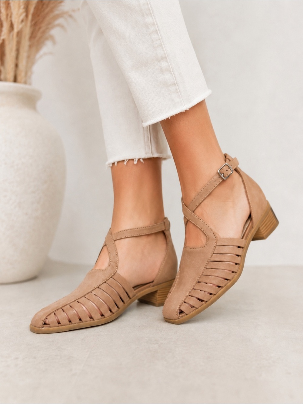 Naturalizer Tan Strappy Closed-Toe Low Heel Sandals